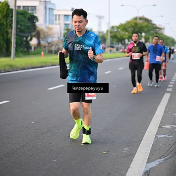 Runner Photo 4860341
