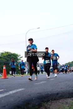 Runner Photo 4860356