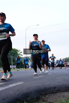 Runner Photo 4860399
