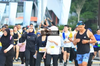 Runner Photo 4860419