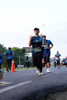 Runner Photo 4860420