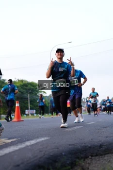 Runner Photo 4860422