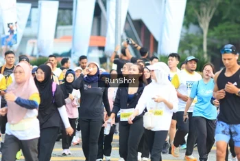 Runner Photo 4860423