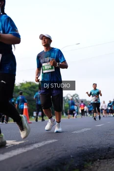 Runner Photo 4860455
