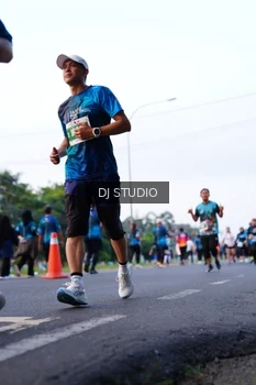 Runner Photo 4860460