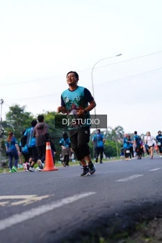 Runner Photo 4860510