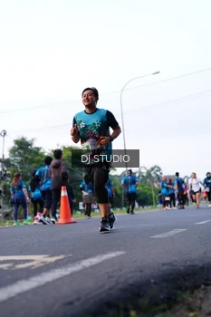 Runner Photo 4860514