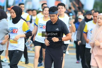 Runner Photo 4860517