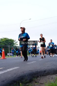 Runner Photo 4860520