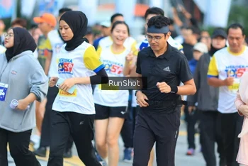 Runner Photo 4860549