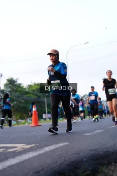 Runner Photo 4860559