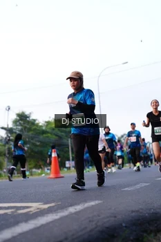 Runner Photo 4860563