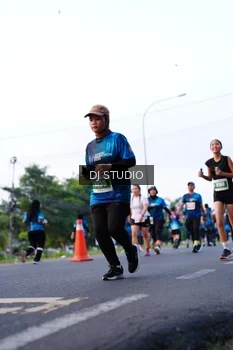 Runner Photo 4860571