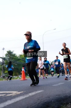 Runner Photo 4860575