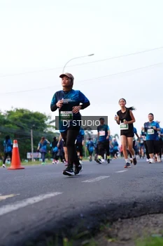 Runner Photo 4860600