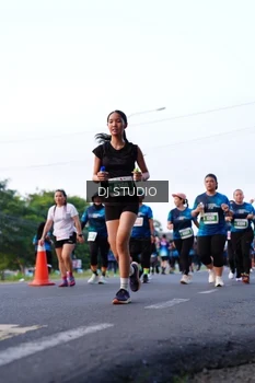 Runner Photo 4860606