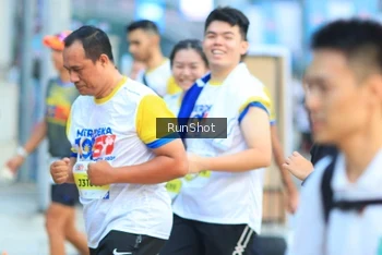 Runner Photo 4860634