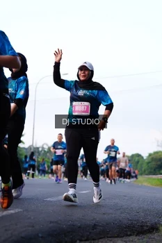 Runner Photo 4860691