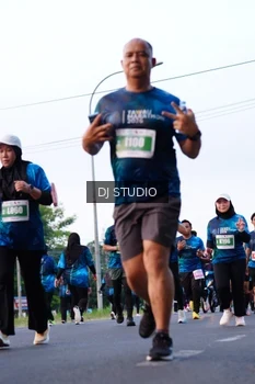 Runner Photo 4860741