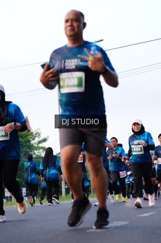 Runner Photo 4860756