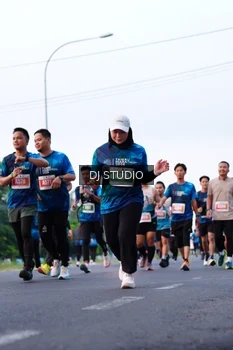 Runner Photo 4860773