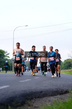 Runner Photo 4860796