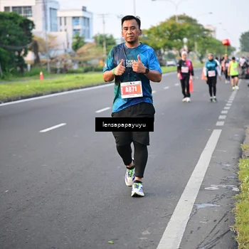 Runner Photo 4860799