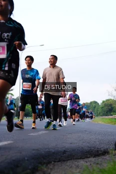 Runner Photo 4860846