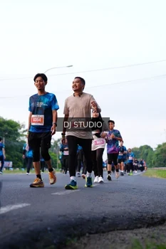 Runner Photo 4860860