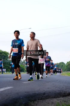 Runner Photo 4860864