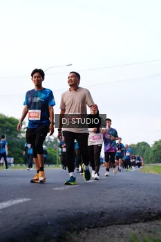 Runner Photo 4860865