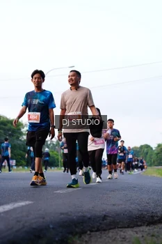 Runner Photo 4860870