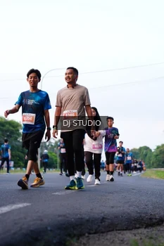 Runner Photo 4860873
