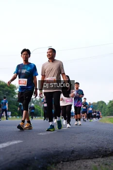 Runner Photo 4860877