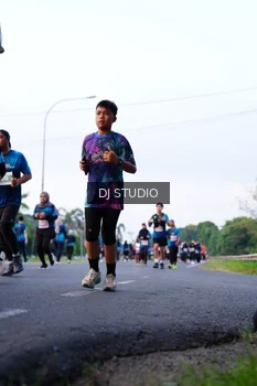 Runner Photo 4860910