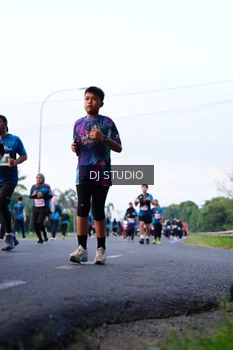 Runner Photo 4860911