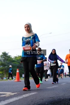 Runner Photo 4861100