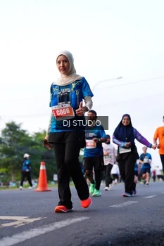 Runner Photo 4861103