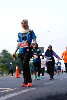Runner Photo 4861104