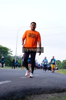 Runner Photo 4861154