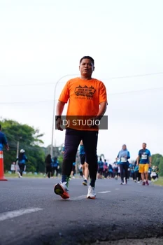 Runner Photo 4861173
