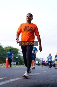 Runner Photo 4861211