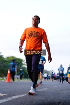 Runner Photo 4861215