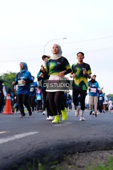Runner Photo 4861396