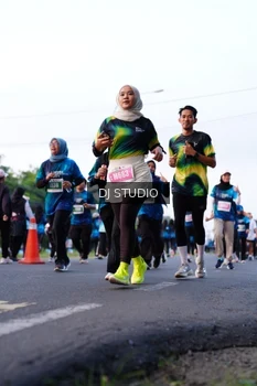 Runner Photo 4861400
