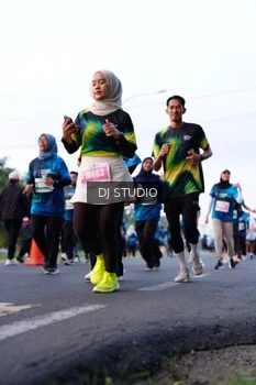 Runner Photo 4861421