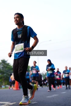 Runner Photo 4861496