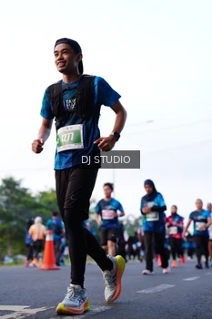Runner Photo 4861503