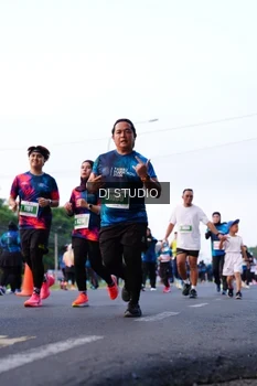Runner Photo 4861516