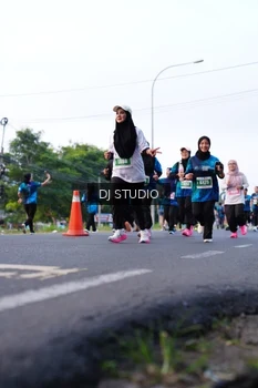 Runner Photo 4861709